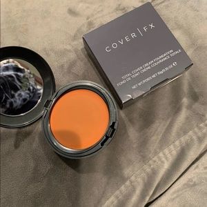 Cover FX Total cover cream foundation